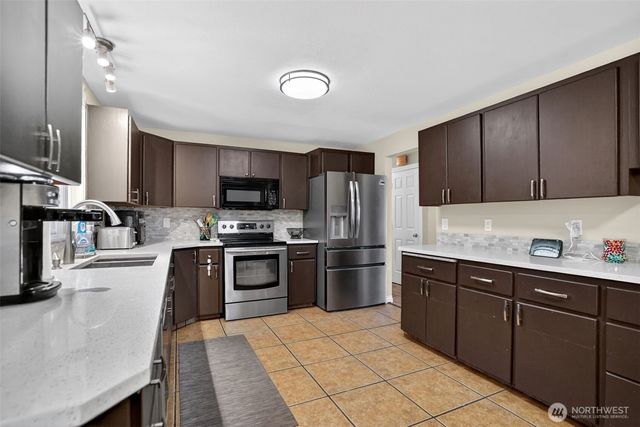 1301 NW 102nd Street, Vancouver, WA 98685