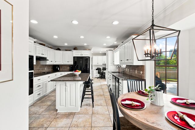 35 Oak Tree Circle, North Little Rock, AR 72116