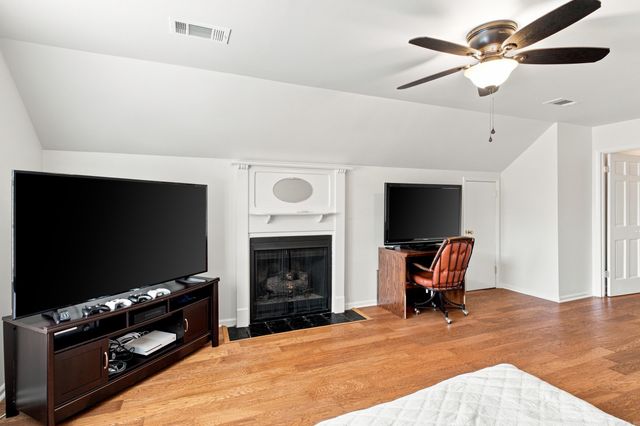 35 Oak Tree Circle, North Little Rock, AR 72116