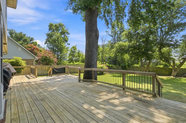 35 Oak Tree Circle, North Little Rock, AR 72116