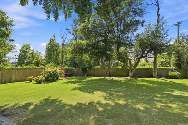 35 Oak Tree Circle, North Little Rock, AR 72116