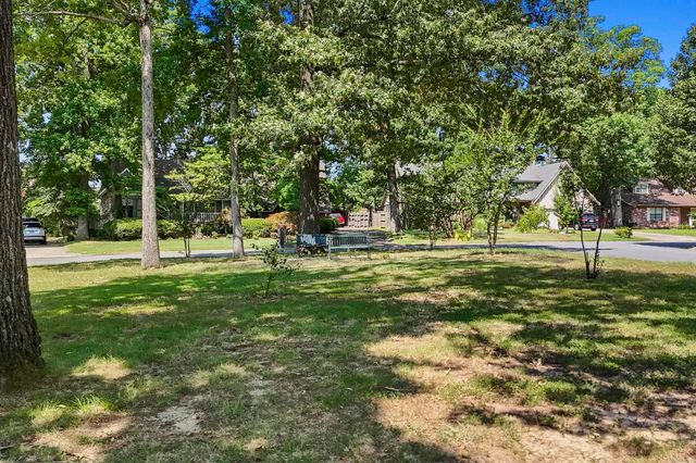 35 Oak Tree Circle, North Little Rock, AR 72116