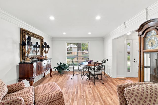 35 Oak Tree Circle, North Little Rock, AR 72116