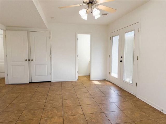 709 Woodland Circle, Grain Valley, MO 64029