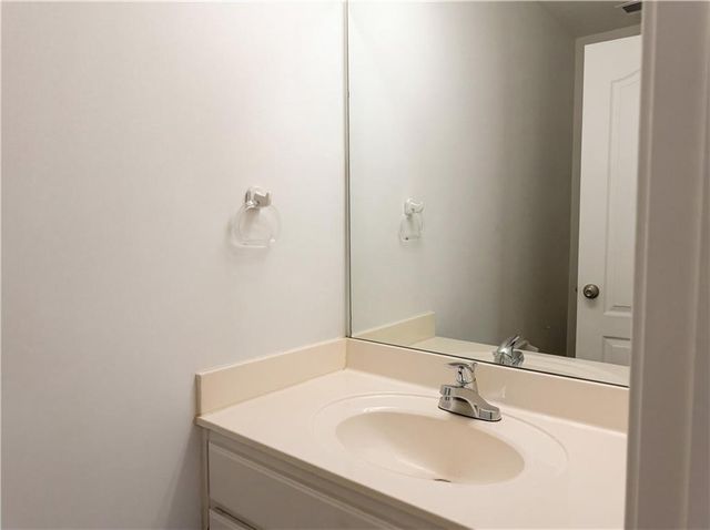 709 Woodland Circle, Grain Valley, MO 64029