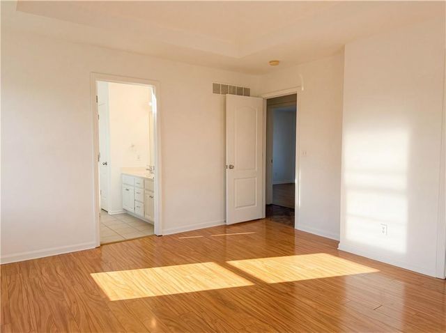 709 Woodland Circle, Grain Valley, MO 64029