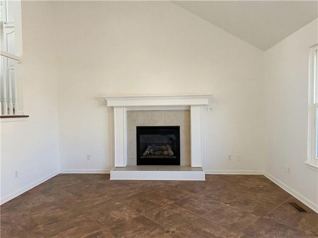 709 Woodland Circle, Grain Valley, MO 64029