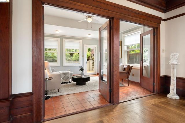 3756 Balfour Ave, Oakland, CA 94610