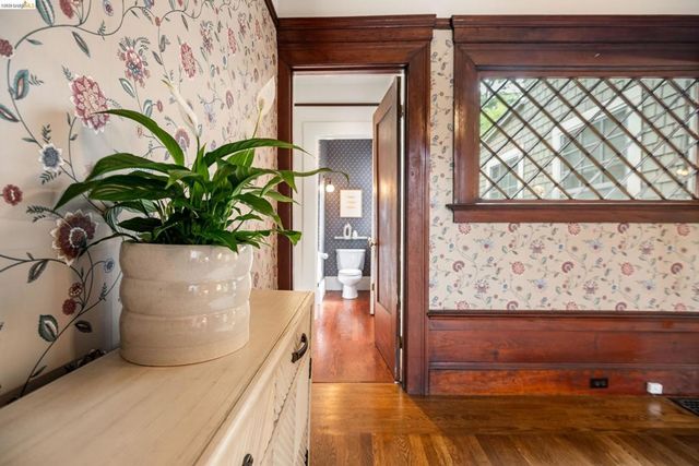 3756 Balfour Ave, Oakland, CA 94610