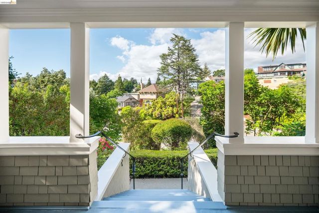 3756 Balfour Ave, Oakland, CA 94610