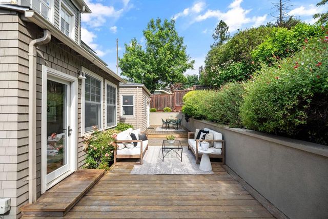 3756 Balfour Ave, Oakland, CA 94610