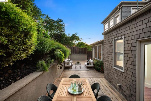 3756 Balfour Ave, Oakland, CA 94610