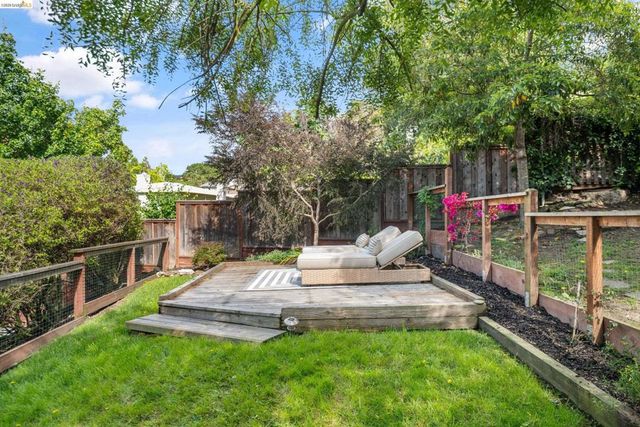 3756 Balfour Ave, Oakland, CA 94610