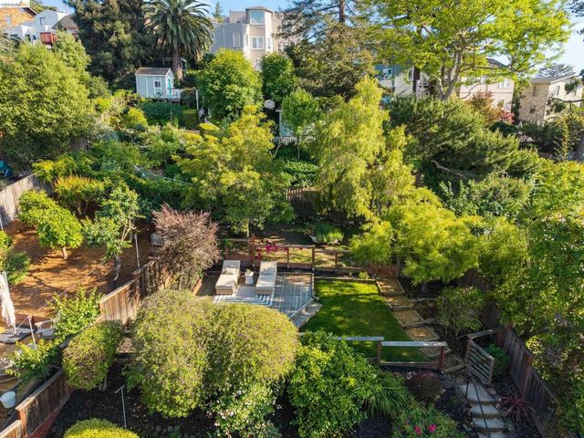 3756 Balfour Ave, Oakland, CA 94610