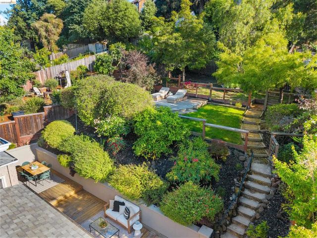 3756 Balfour Ave, Oakland, CA 94610