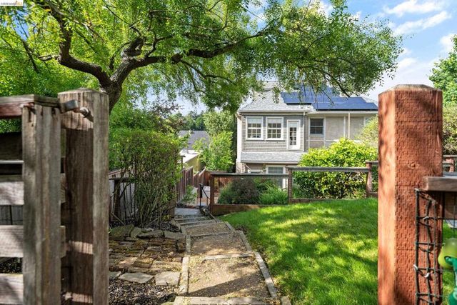 3756 Balfour Ave, Oakland, CA 94610