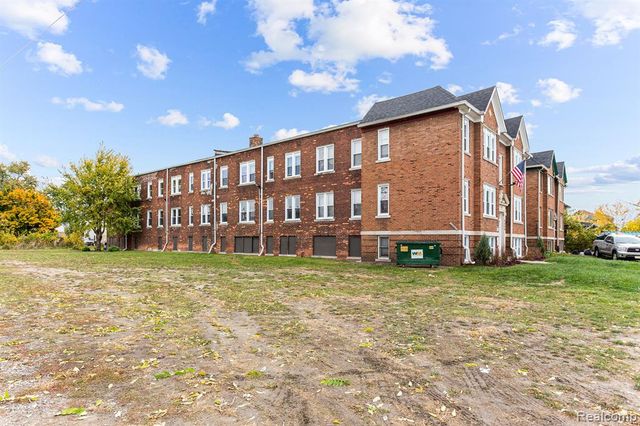 3550 Montclair Street, Detroit, MI 48214