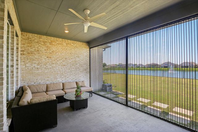 1796 Tanner Brook Lane, Friendswood, TX 77546