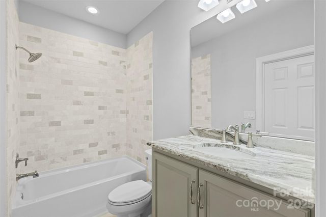 429 Hendon Row Way, Fort Mill, SC 29715