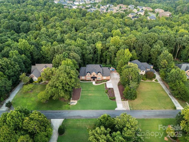 429 Hendon Row Way, Fort Mill, SC 29715
