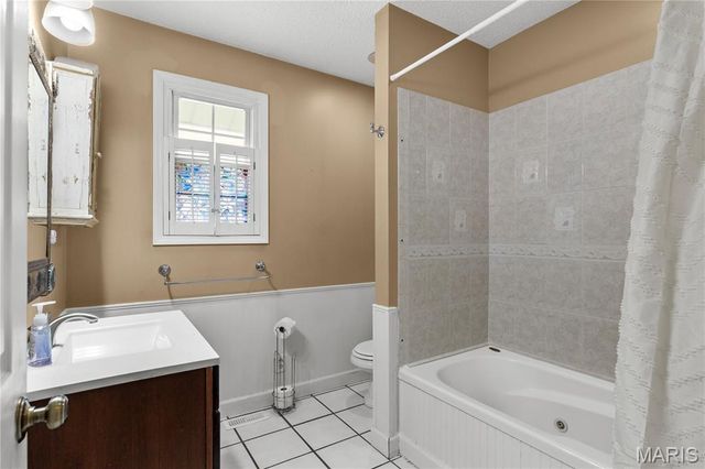 210 McKinley Avenue, Edwardsville, IL 62025