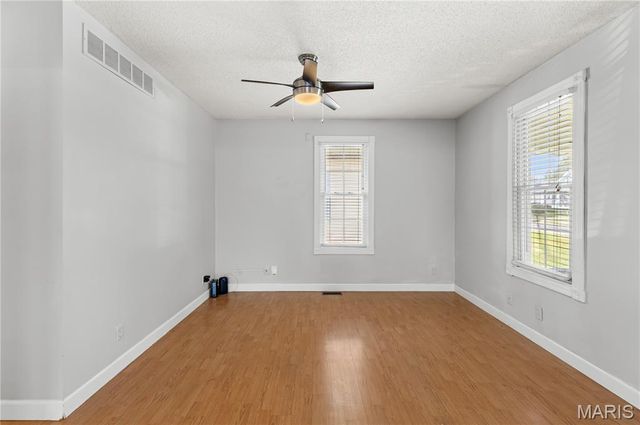 210 McKinley Avenue, Edwardsville, IL 62025