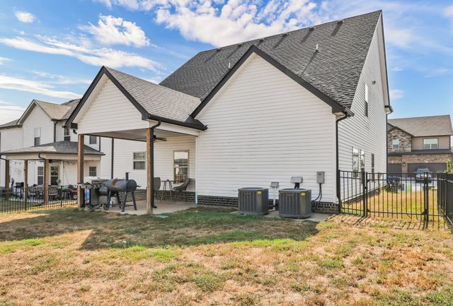 1525 Citadel Ct, Clarksville, TN 37042