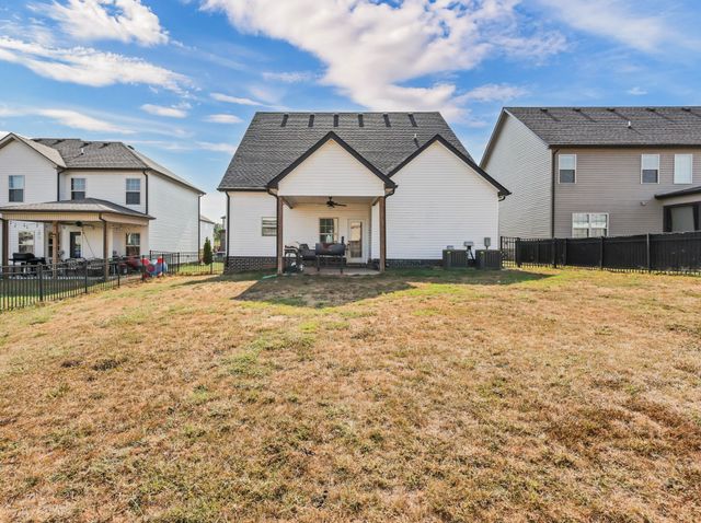 1525 Citadel Ct, Clarksville, TN 37042