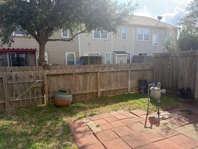 8310 Lamond Lane, Houston, TX 77095