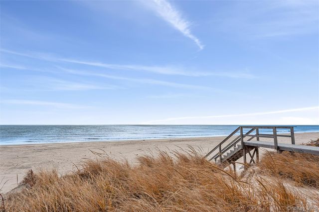 630 Dune Road, Westhampton, NY 11977