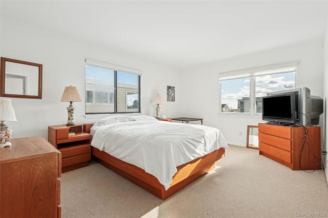 630 Dune Road, Westhampton, NY 11977