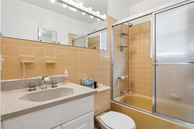 630 Dune Road, Westhampton, NY 11977