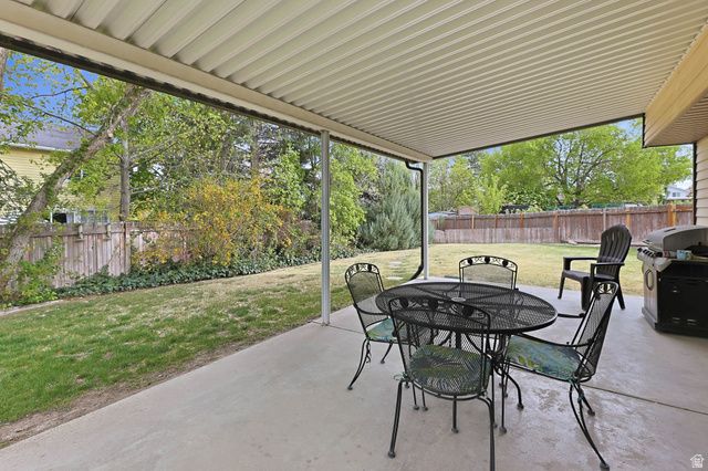 6669 S SEDONIA CT, West Jordan, UT 84081