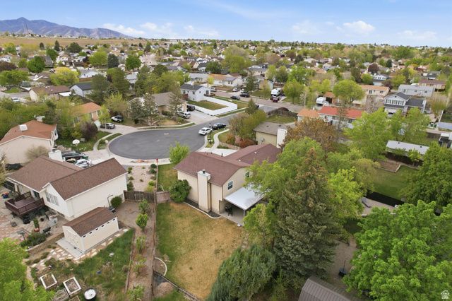 6669 S SEDONIA CT, West Jordan, UT 84081