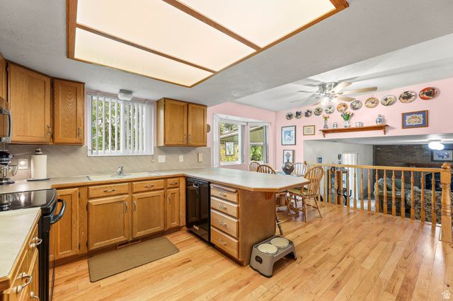 6669 S SEDONIA CT, West Jordan, UT 84081