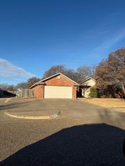 9812 Kenosha Avenue, Lubbock, TX 79423