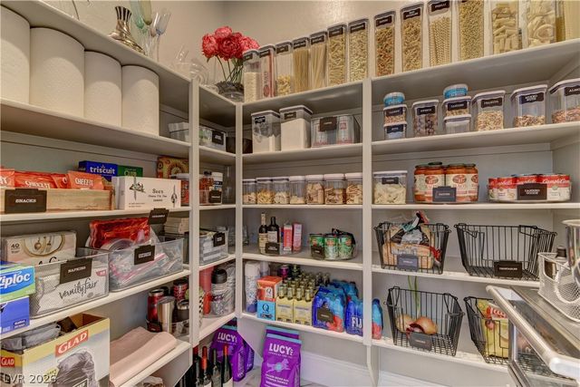 12439 Sky Bluff Court, Las Vegas, NV 89138