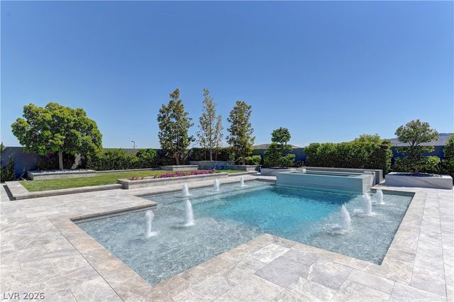 12439 Sky Bluff Court, Las Vegas, NV 89138