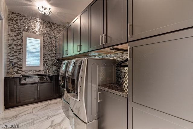 12439 Sky Bluff Court, Las Vegas, NV 89138