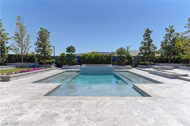 12439 Sky Bluff Court, Las Vegas, NV 89138