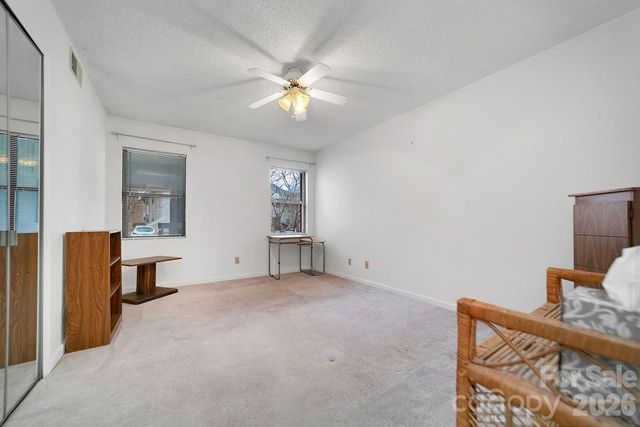 1904 Abbey Circle, Asheville, NC 28805