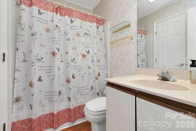 1904 Abbey Circle, Asheville, NC 28805