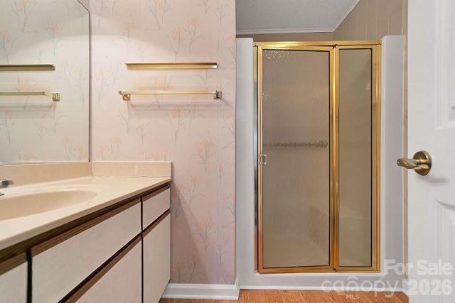 1904 Abbey Circle, Asheville, NC 28805