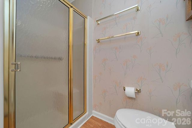 1904 Abbey Circle, Asheville, NC 28805