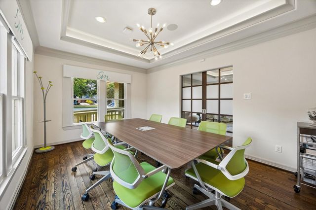 638 Heights Boulevard, Houston, TX 77007
