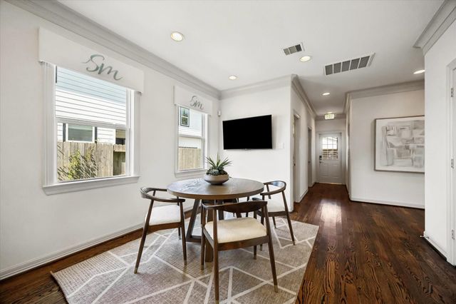 638 Heights Boulevard, Houston, TX 77007