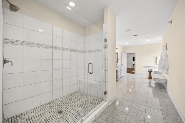 638 Heights Boulevard, Houston, TX 77007