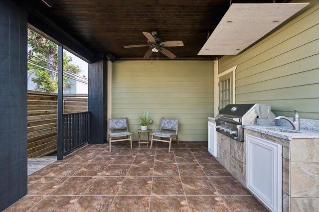 638 Heights Boulevard, Houston, TX 77007