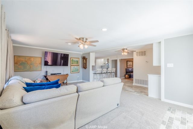 902 E Burnside Street, Rotan, TX 79546