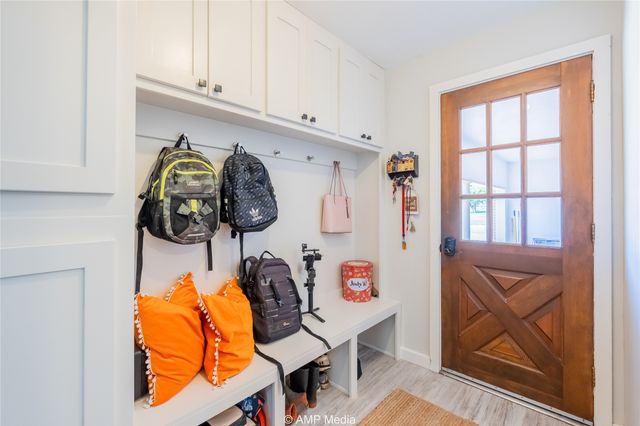 902 E Burnside Street, Rotan, TX 79546